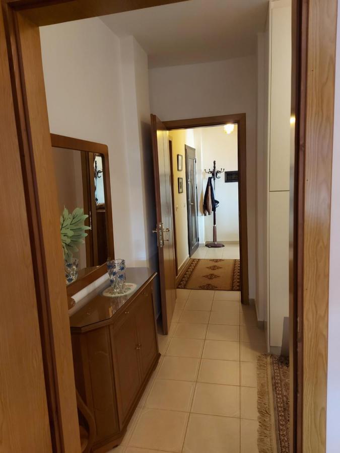 Geni Apartment Korce Bagian luar foto
